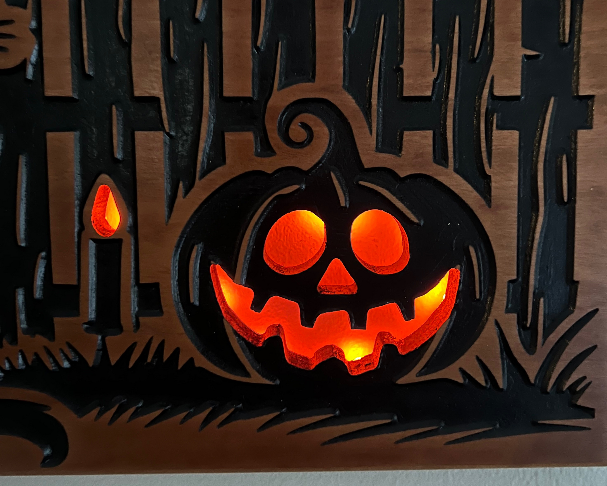 Light-Up Halloween Hanging Sign